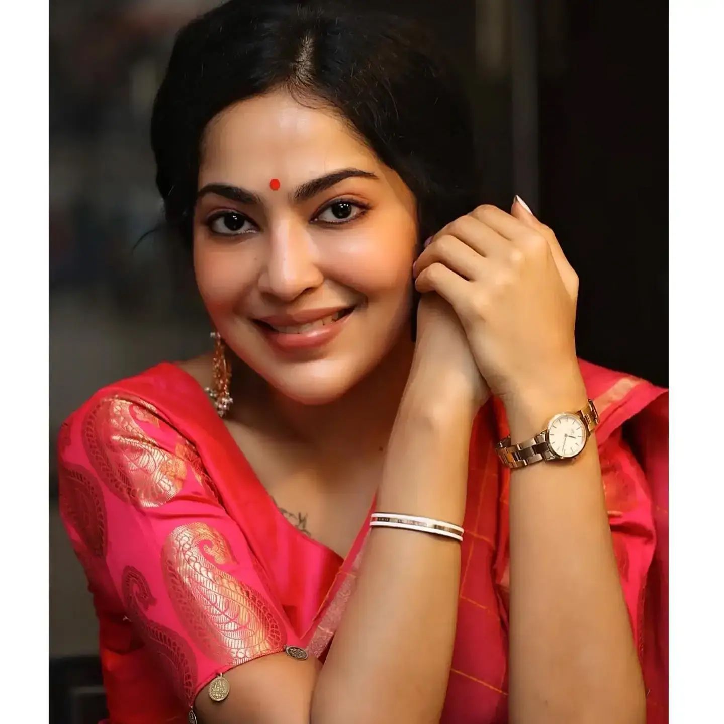 SOUTH INDIAN TV ACTRESS RAMYA SUBRAMANIAN IN RED SAREE